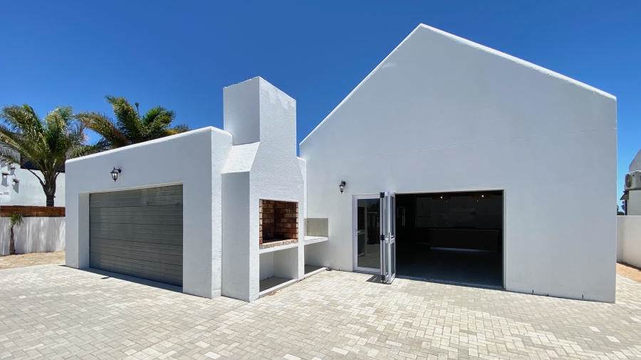 3 Bedroom Property for Sale in Velddrif Western Cape